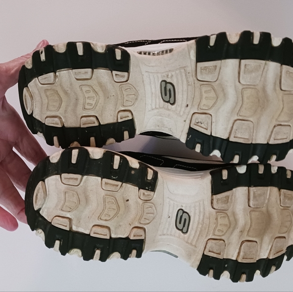 Sketchers 9 - Picture 7 of 7